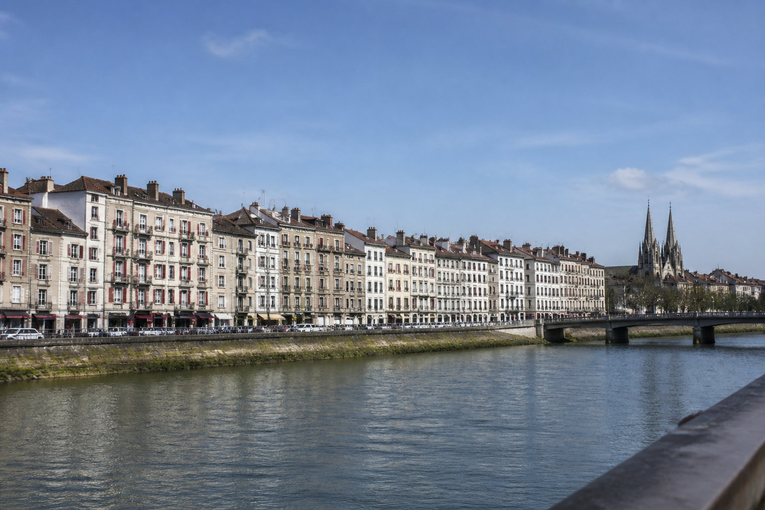 L'intégration de votre extension bois dans l'architecture basque